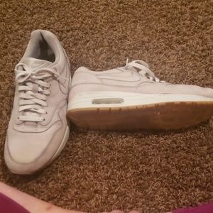 Light grey Nike Air max